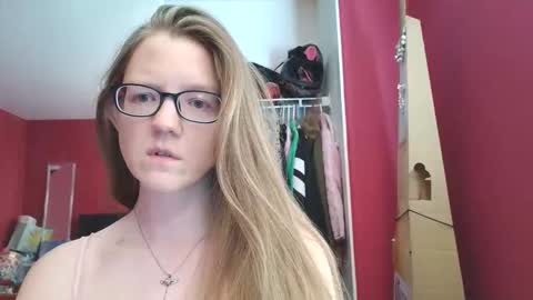 AngelicAngel online show from February 3, 2026, 8:03 pm