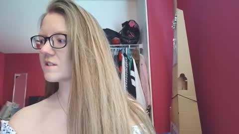 AngelicAngel online show from February 26, 2026, 5:34 pm