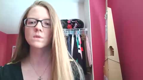Snapshot of angelicangel3 chatting on May 9, 2026, 12:38 am AngelicAngel online show from May 9, 2026, 12:38 am