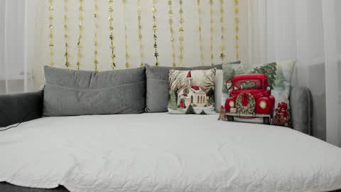 Angelica Rai online show from December 1, 2024, 4:29 pm