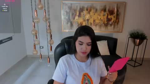 Snapshot of angelicavega_ chatting on June 13, 2026, 8:18 pm Angelica Vega online show from June 13, 2026, 8:18 pm
