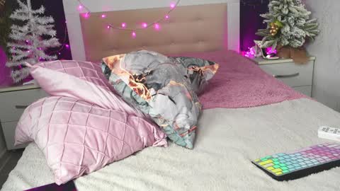 Snapshot of angelika_rouge chatting on January 23, 2025, 3:43 pm Angelika Rouge online show from January 23, 2025, 3:43 pm