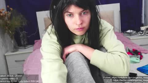 Snapshot of angelika_rouge chatting on February 18, 2025, 12:49 pm Angelika Rouge online show from February 18, 2025, 12:49 pm