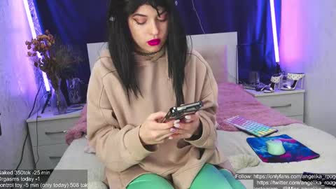 Snapshot of angelika_rouge chatting on March 1, 2025, 3:38 pm Angelika Rouge online show from March 1, 2025, 3:38 pm