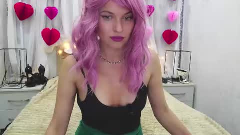 Angelika Rouge online show from June 17, 2026, 3:46 pm