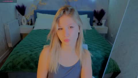 Angelina online show from May 19, 2026, 1:00 am