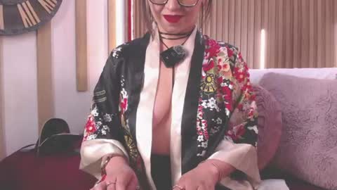 Snapshot of angelina_blancxx chatting on July 22, 2026, 1:36 pm ANGELINA BLANC online show from July 22, 2026, 1:36 pm