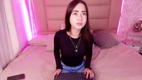 Snapshot of angelina_duck chatting on July 30, 2026, 2:16 pm angelina_duck online show from July 30, 2026, 2:16 pm