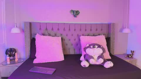 Snapshot of angelina_honey_ chatting on April 24, 2026, 3:53 am Angelina Honey online show from April 24, 2026, 3:53 am