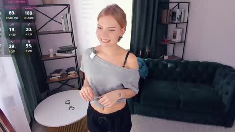 Alice WOW online show from May 3, 2026, 8:20 am