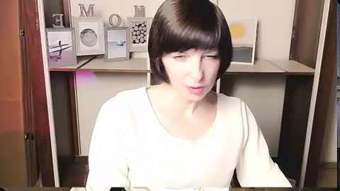 Angelina online show from June 22, 2026, 9:06 am
