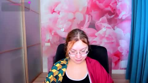 AngelinaLow online show from February 6, 2026, 12:30 pm