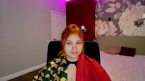 AngelinaLow online show from April 4, 2026, 5:27 am