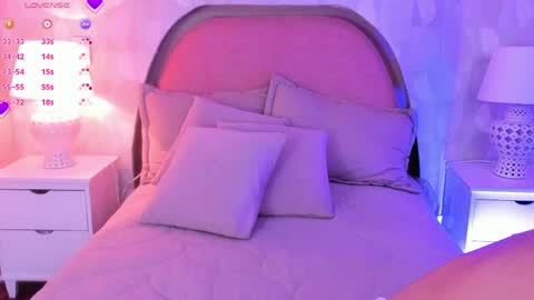 Snapshot of angeline__cute chatting on April 25, 2026, 12:52 pm angeline online show from April 25, 2026, 12:52 pm