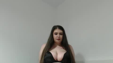 Snapshot of angelinnadiamond chatting on May 28, 2026, 8:44 am Angelina Diamond online show from May 28, 2026, 8:44 am