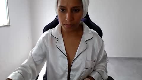 angela online show from May 24, 2026, 2:22 pm