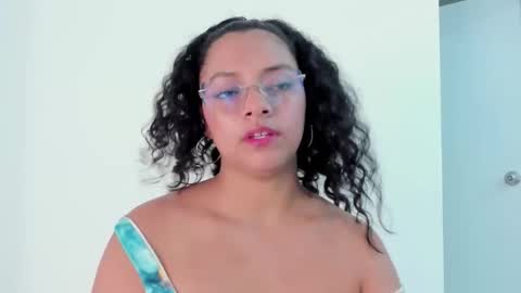 A F R O D I T A online show from November 5, 2025, 11:32 am