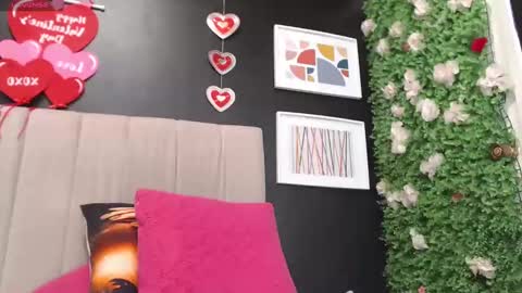 angel online show from February 18, 2025, 11:52 pm