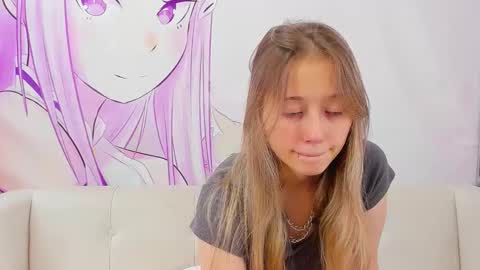 angellery online show from September 29, 2025, 6:29 am