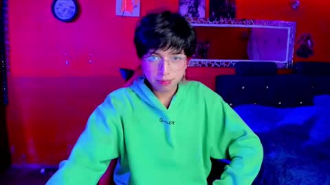 Angel  online show from March 9, 2025, 11:35 pm