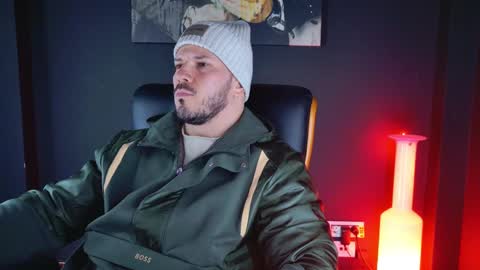 Snapshot of angeloeric chatting on December 2, 2024, 11:45 am BlackWolf online show from December 2, 2024, 11:45 am