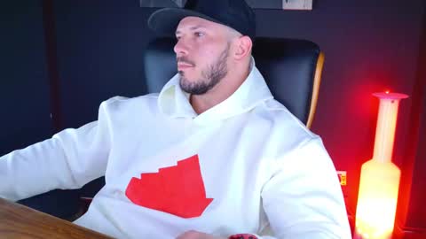 Snapshot of angeloeric chatting on December 6, 2024, 12:16 pm BlackWolf online show from December 6, 2024, 12:16 pm