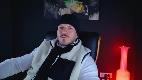 Snapshot of angeloeric chatting on December 9, 2024, 9:17 am BlackWolf online show from December 9, 2024, 9:17 am