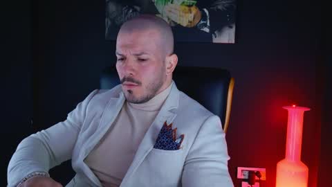 Snapshot of angeloeric chatting on December 11, 2024, 10:25 am BlackWolf online show from December 11, 2024, 10:25 am