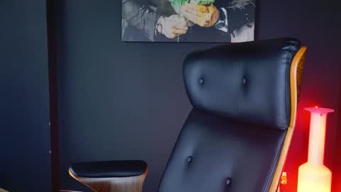 Snapshot of angeloeric chatting on December 23, 2024, 12:30 pm BlackWolf online show from December 23, 2024, 12:30 pm