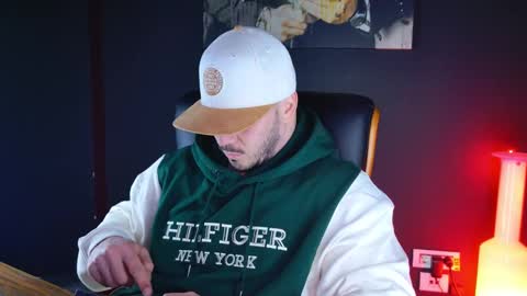 Snapshot of angeloeric chatting on January 4, 2025, 3:39 pm BlackWolf online show from January 4, 2025, 3:39 pm