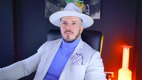 Snapshot of angeloeric chatting on January 9, 2025, 9:06 am BlackWolf online show from January 9, 2025, 9:06 am