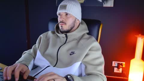 Snapshot of angeloeric chatting on January 29, 2025, 4:58 am BlackWolf online show from January 29, 2025, 4:58 am