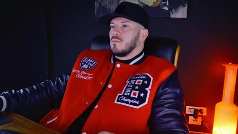 Snapshot of angeloeric chatting on February 4, 2025, 5:31 am BlackWolf online show from February 4, 2025, 5:31 am