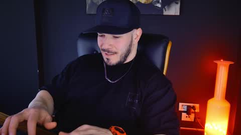 Snapshot of angeloeric chatting on February 4, 2025, 11:38 am BlackWolf online show from February 4, 2025, 11:38 am