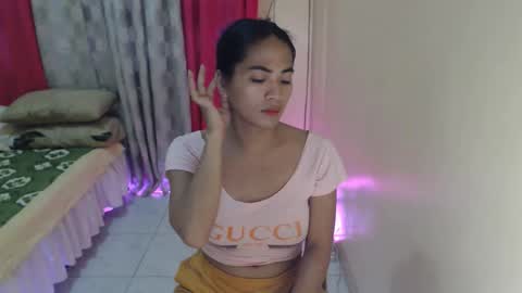 sabina online show from June 4, 2026, 1:44 am