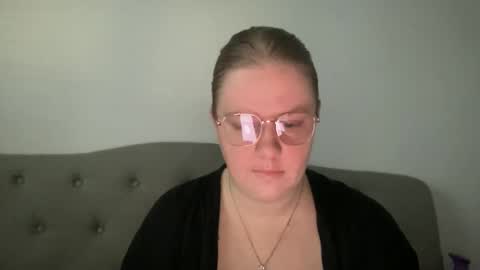 Snapshot of angeloflight273360 chatting on February 8, 2026, 12:41 pm Angel of Light online show from February 8, 2026, 12:41 pm