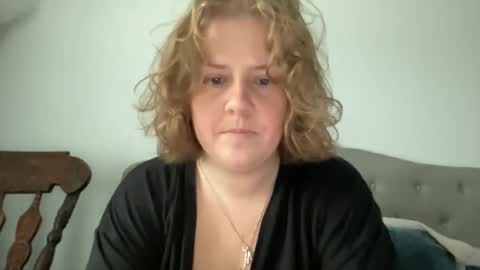 Snapshot of angeloflight273360 chatting on February 28, 2026, 2:40 pm Angel of Light online show from February 28, 2026, 2:40 pm