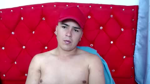 Snapshot of angels_0001 chatting on December 9, 2024, 6:23 am angels_0001 online show from December 9, 2024, 6:23 am