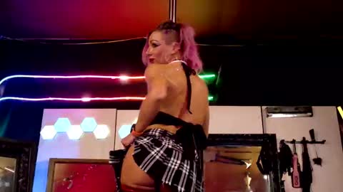 Madison Marie online show from October 18, 2025, 5:32 am