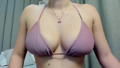 Angel  online show from September 17, 2025, 11:12 am