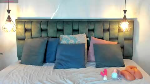 ANGIE online show from March 11, 2025, 2:40 pm