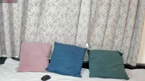 ANGIE online show from October 17, 2025, 2:08 pm