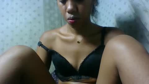 angeltta69 online show from May 1, 2026, 6:56 pm