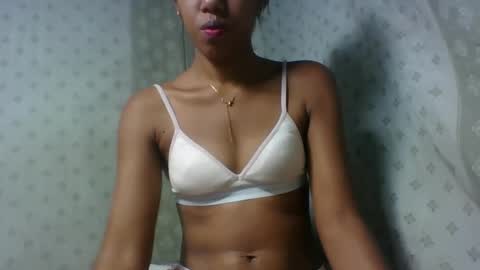 angeltta69 online show from May 5, 2026, 3:09 pm