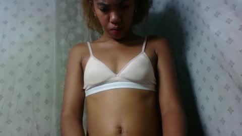 angeltta69 online show from May 7, 2026, 7:52 pm