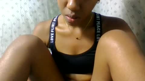 angeltta69 online show from May 22, 2026, 4:12 pm