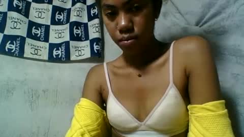 angeltta69 online show from June 15, 2026, 8:38 am