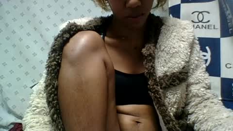 angeltta69 online show from July 26, 2026, 6:37 pm