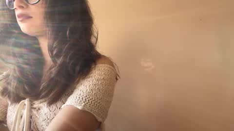 Lisa online show from November 18, 2025, 12:20 pm