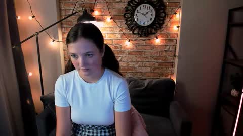 Snapshot of angely_lilly chatting on September 9, 2025, 3:11 pm Lilly online show from September 9, 2025, 3:11 pm